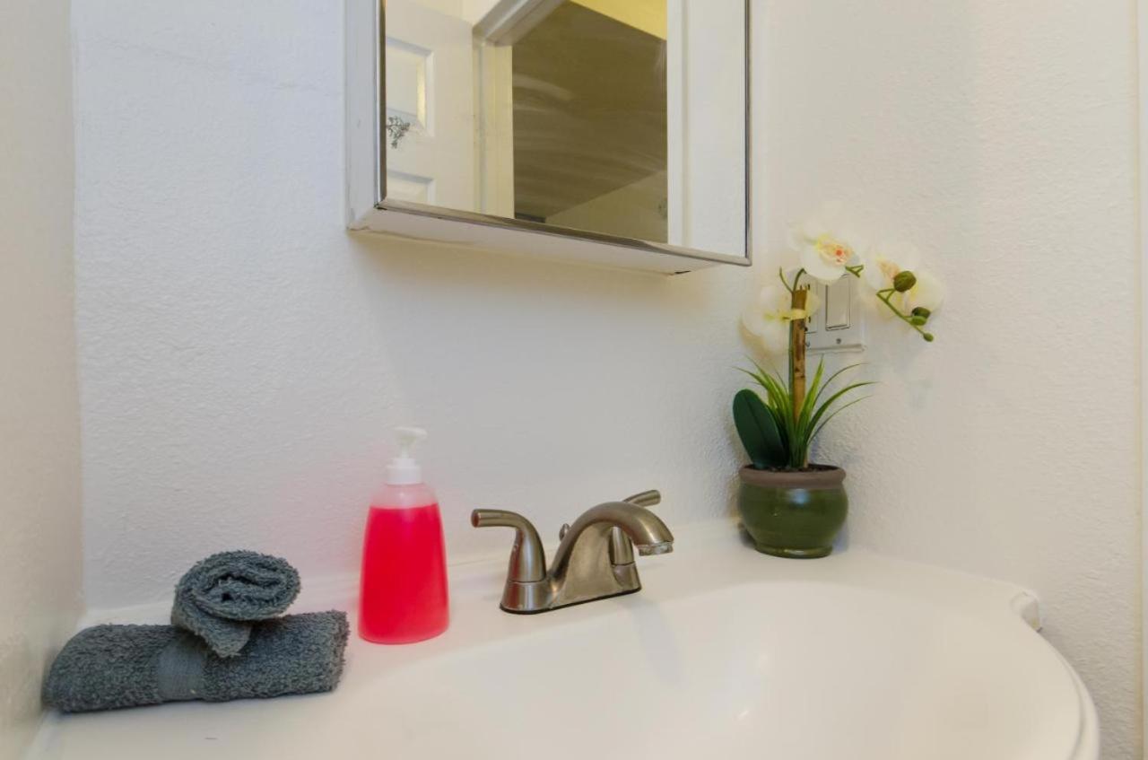 Appartamento Cute Studio In The Heart Of Hollywood Los Angeles Esterno foto