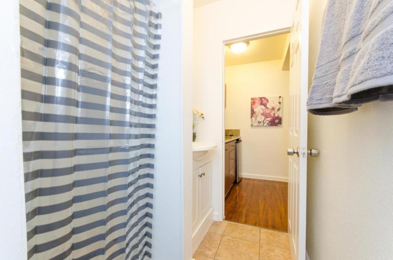 Appartamento Cute Studio In The Heart Of Hollywood Los Angeles Esterno foto
